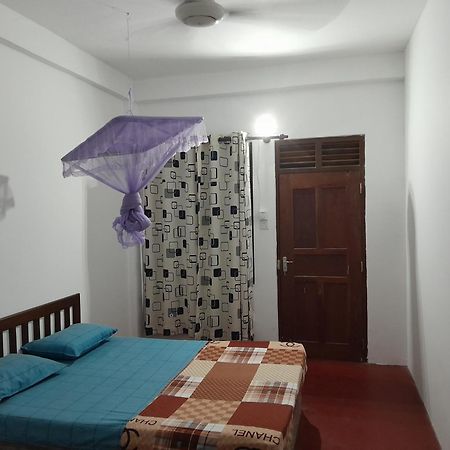 Villa 64 Katunayaka Esterno foto