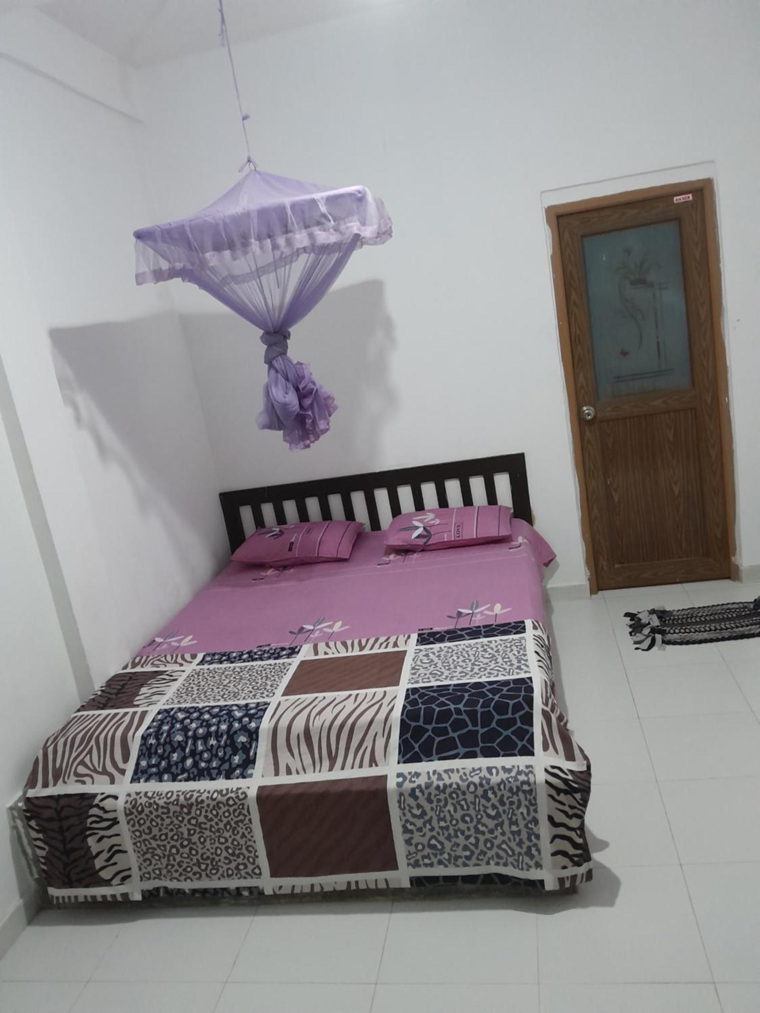 Villa 64 Katunayaka Esterno foto
