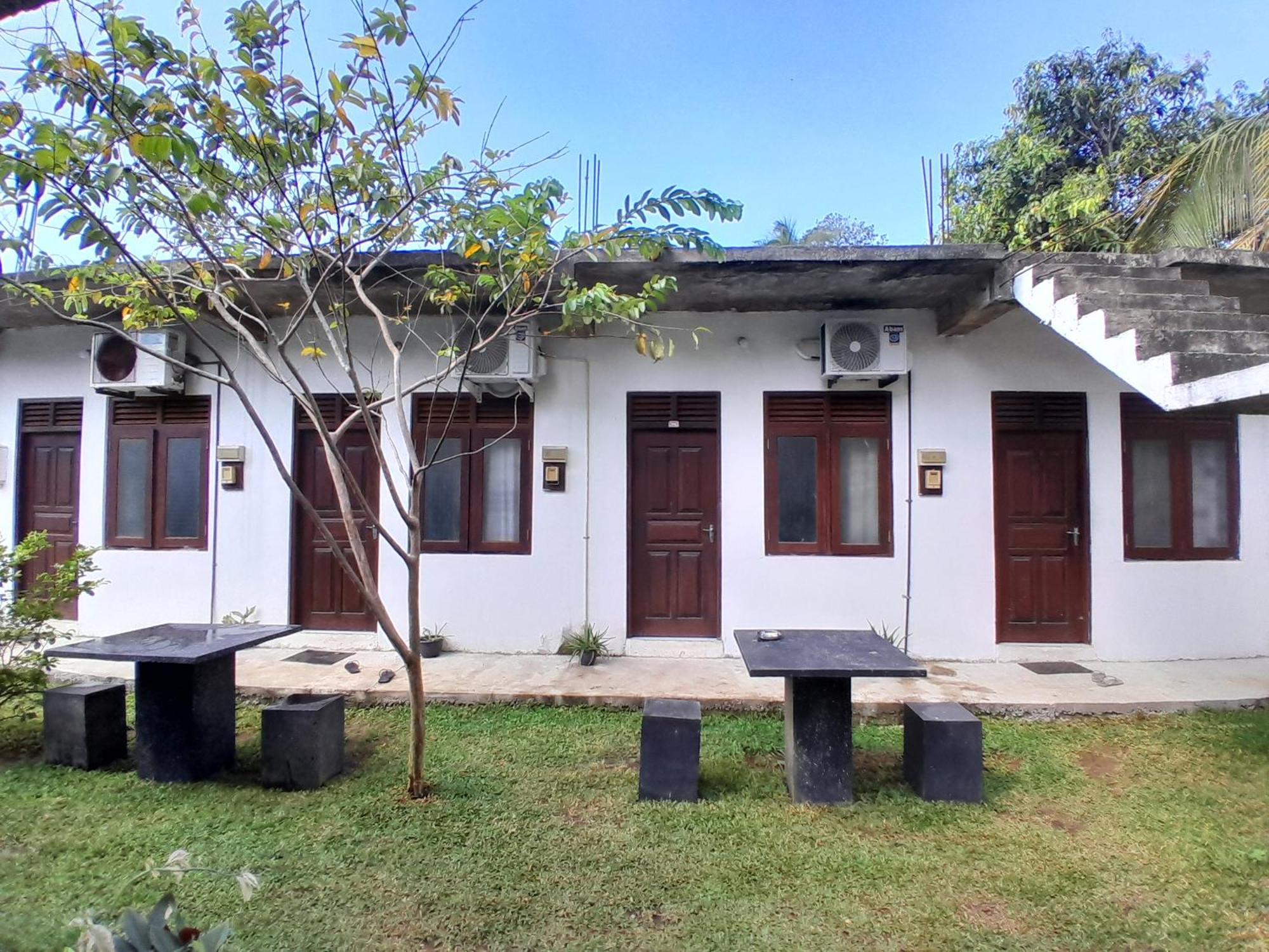 Villa 64 Katunayaka Esterno foto